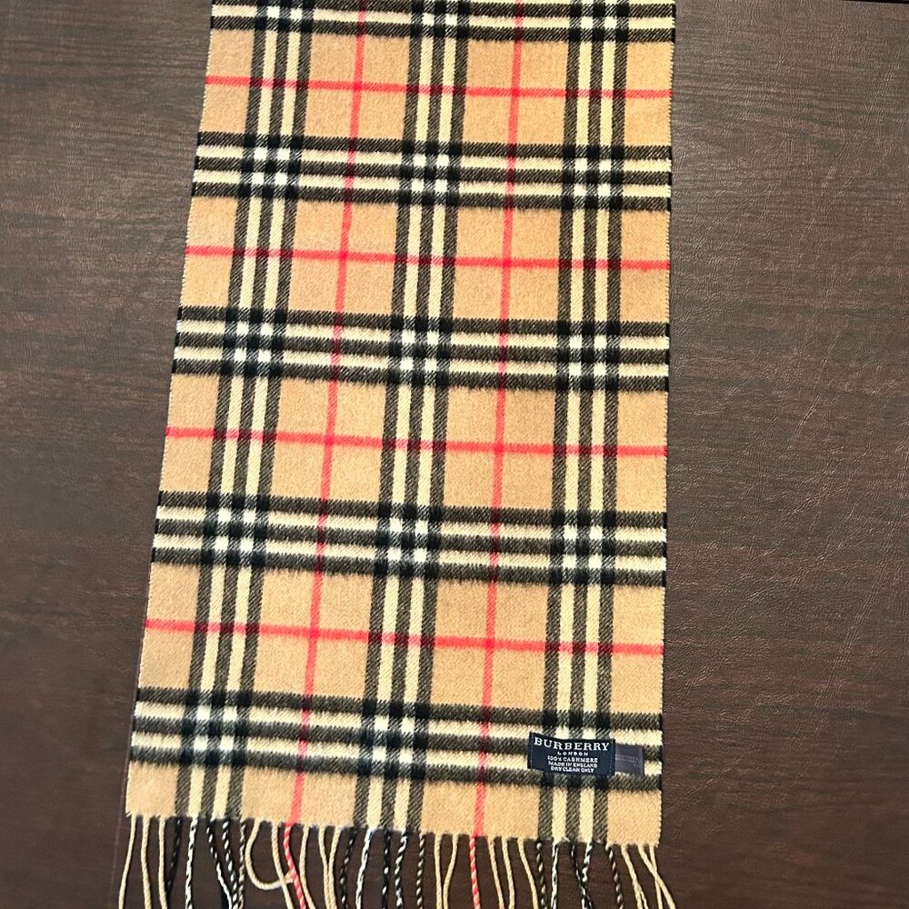 Authentic Burberry Nova Check SCARF 100% Cashemere